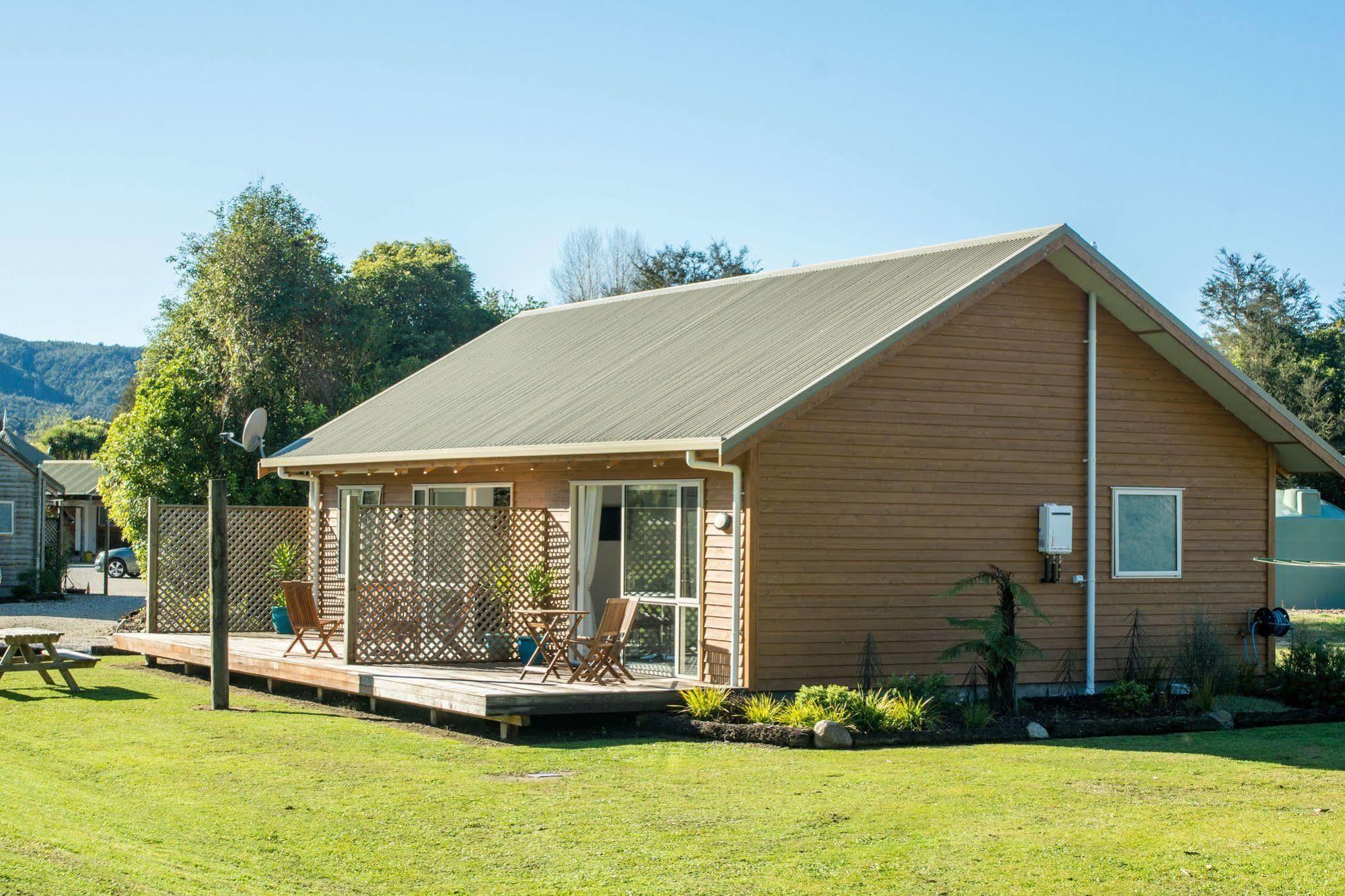 Abel Tasman Lodge Marahau Bagian luar foto